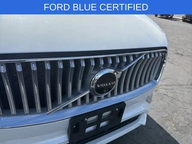 2024 Volvo XC90 B5 Plus Bright Theme