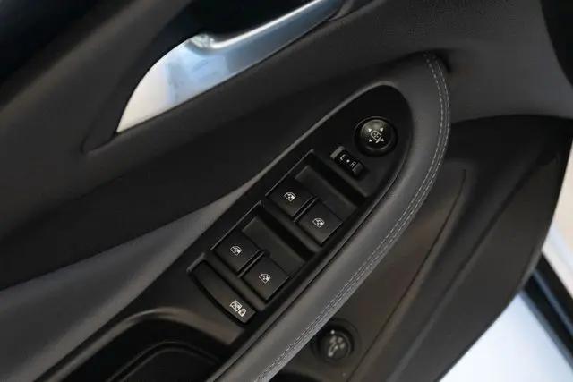 2020 Buick Envision FWD Essence