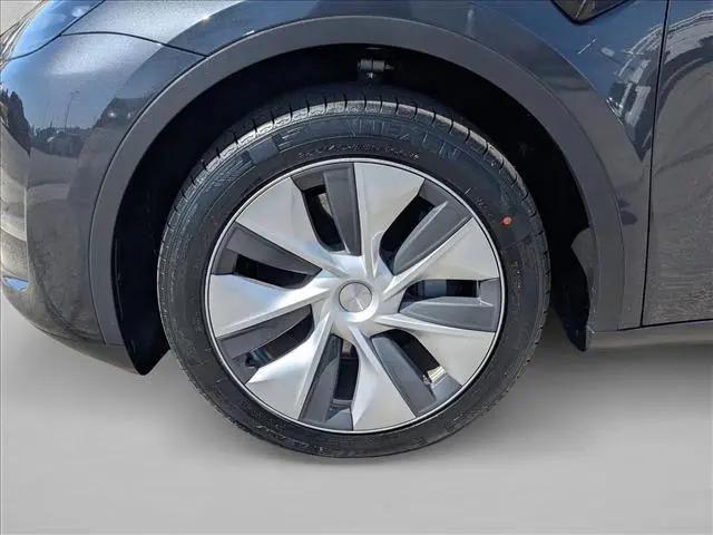 2024 Tesla Model Y Long Range Dual Motor All-Wheel Drive