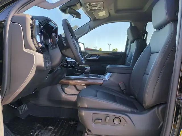 2026 Chevrolet Silverado 1500 4WD Crew Cab Short Bed RST