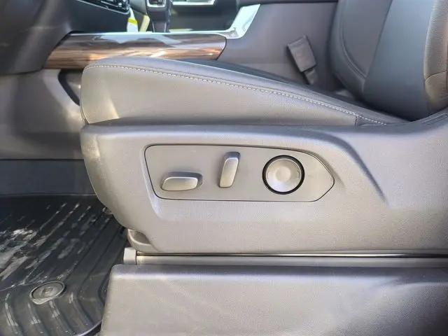 2026 Chevrolet Silverado 1500 4WD Crew Cab Short Bed RST