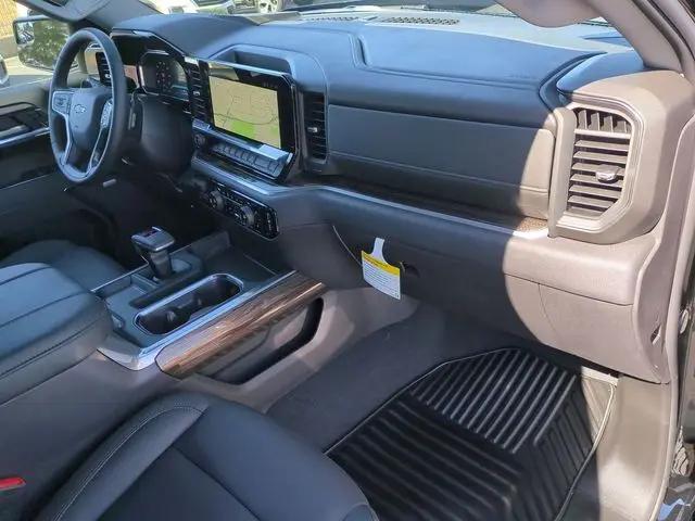 2026 Chevrolet Silverado 1500 4WD Crew Cab Short Bed RST