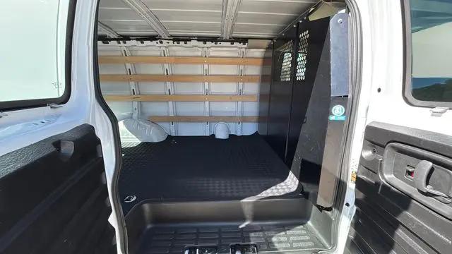 2024 GMC Savana Cargo RWD 2500 Regular Wheelbase Work Van