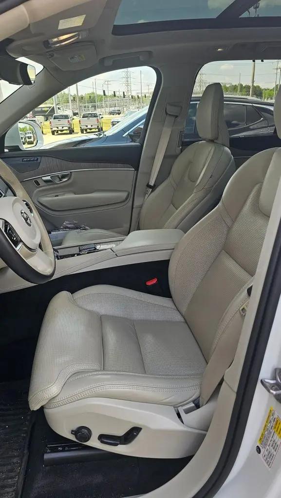 2023 Volvo XC90 B6 Ultimate 6-Seater