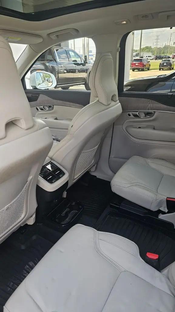 2023 Volvo XC90 B6 Ultimate 6-Seater