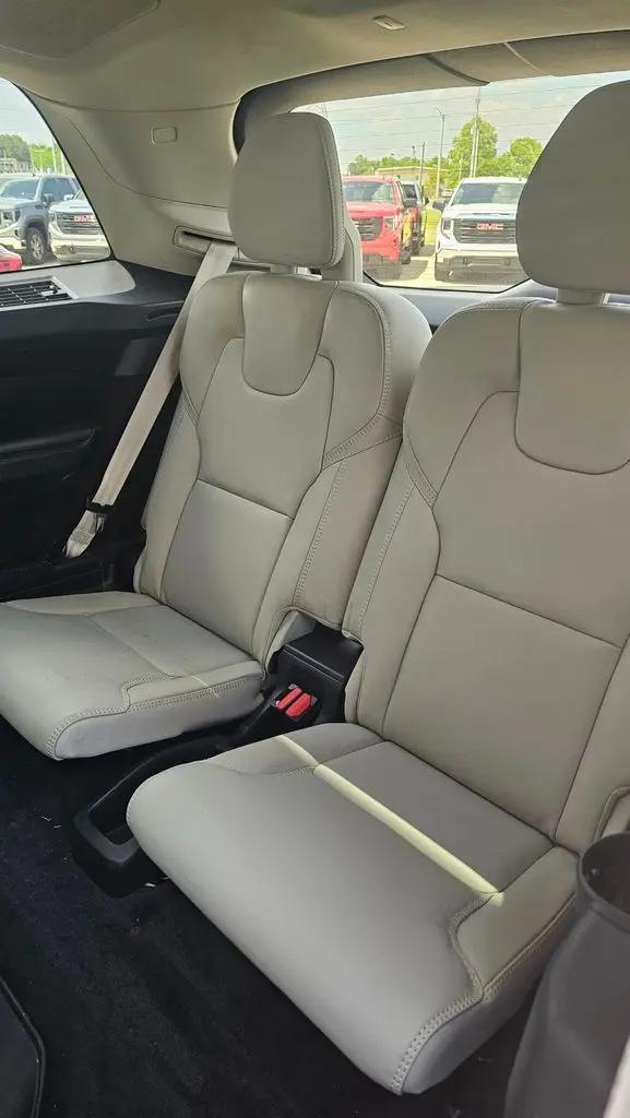 2023 Volvo XC90 B6 Ultimate 6-Seater
