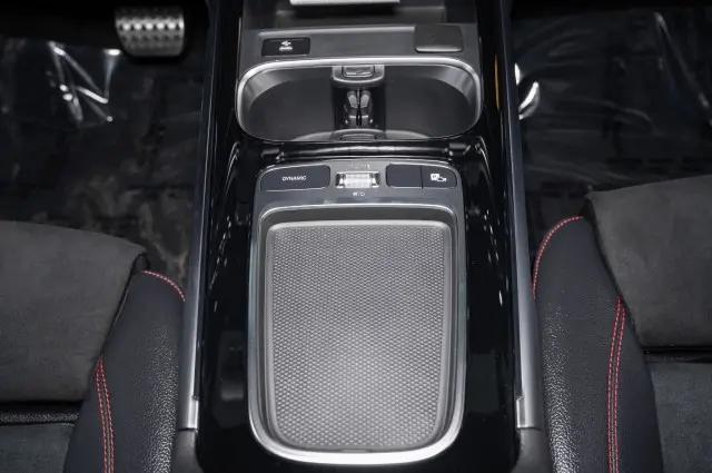 2026 Mercedes-Benz GLB 4MATIC