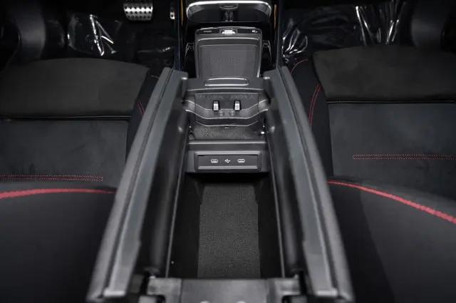 2026 Mercedes-Benz GLB 4MATIC