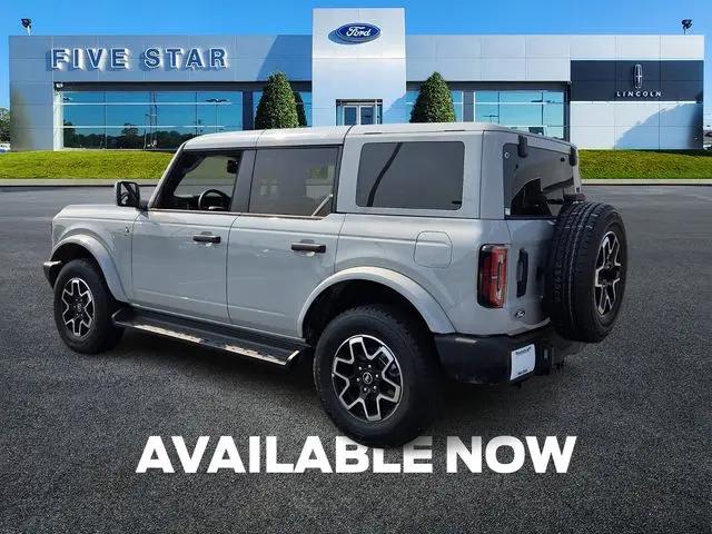 2026 Ford Bronco Outer Banks