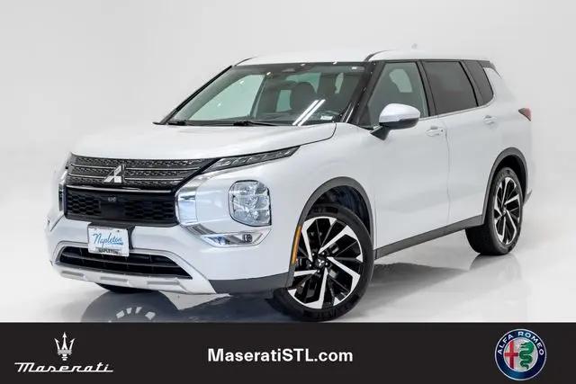 2023 Mitsubishi Outlander SE Black Edition 2WD for sale in St. Peters, MO