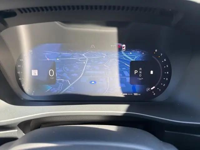 2026 Volvo XC40 Black Edition Ultra, B5 AWD Gas (mild hybrid)