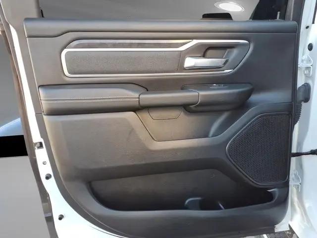 2023 Ram 1500 Big Horn Crew Cab 4x4 5'7" Box