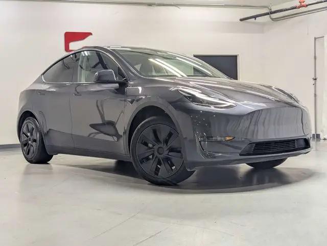 2025 Tesla Model Y Long Range Dual Motor Rear-Wheel Drive