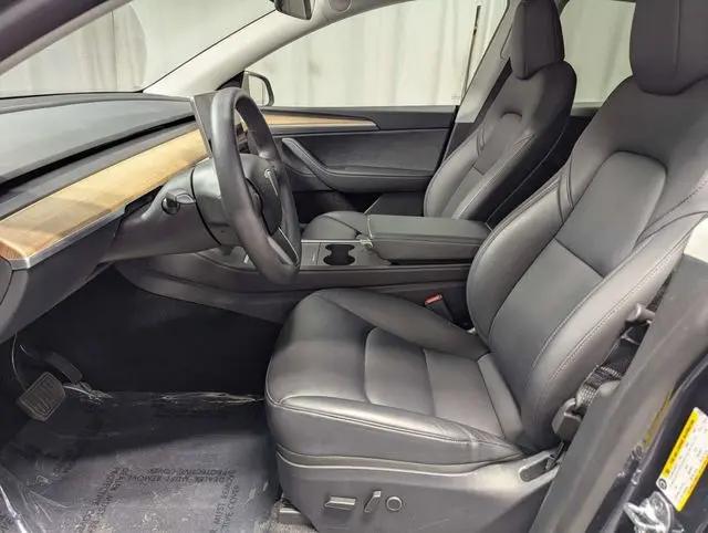 2025 Tesla Model Y Long Range Dual Motor Rear-Wheel Drive