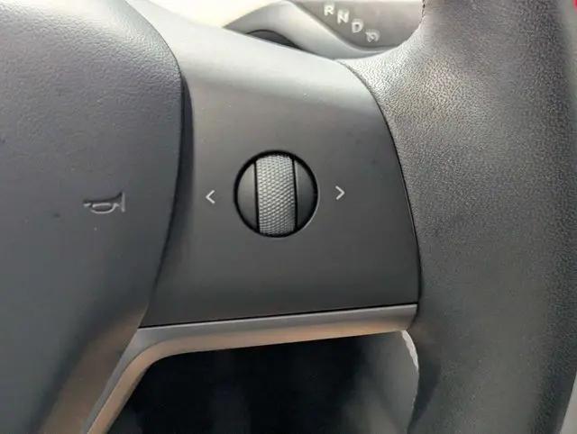 2025 Tesla Model Y Long Range Dual Motor Rear-Wheel Drive