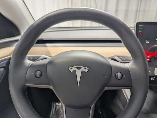 2025 Tesla Model Y Long Range Dual Motor Rear-Wheel Drive