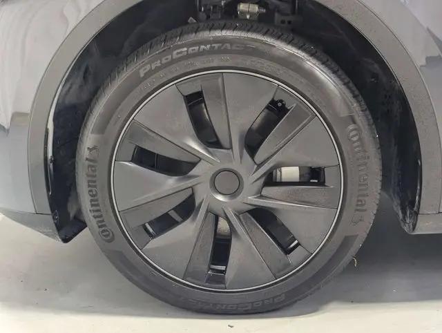 2025 Tesla Model Y Long Range Dual Motor Rear-Wheel Drive