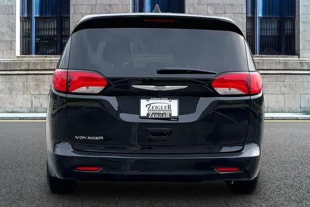 2023 Chrysler Voyager LX