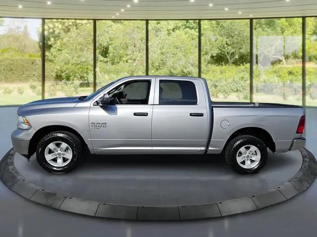 2023 Ram 1500 Classic SLT Crew Cab 4x4 5'7" Box