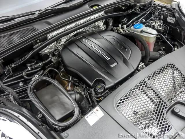 2018 Porsche Macan Sport Edition
