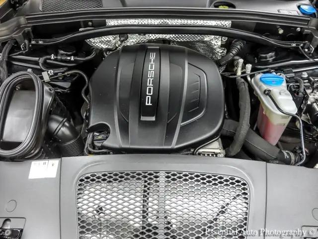 2018 Porsche Macan Sport Edition