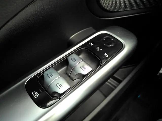 2025 Mercedes-Benz C-CLASS C 300 C 300