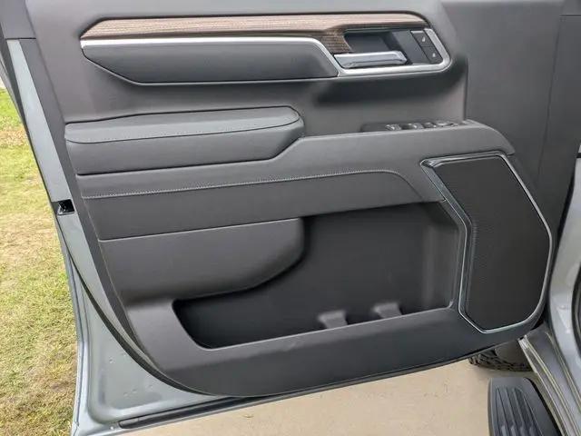 2026 Chevrolet Silverado 2500HD Crew Cab, Standard Bed, LT, 4WD