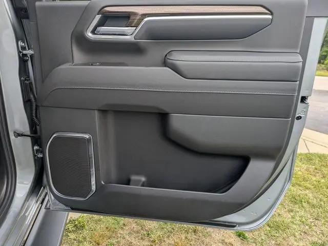 2026 Chevrolet Silverado 2500HD Crew Cab, Standard Bed, LT, 4WD