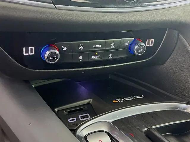 2023 Buick Enclave Essence FWD
