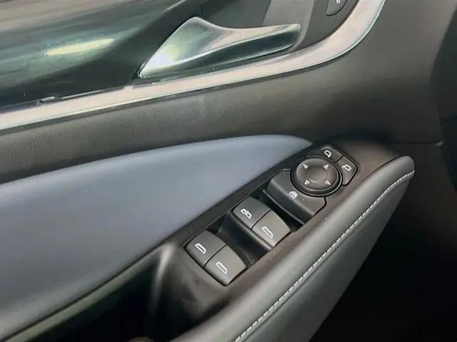 2023 Buick Enclave Essence FWD