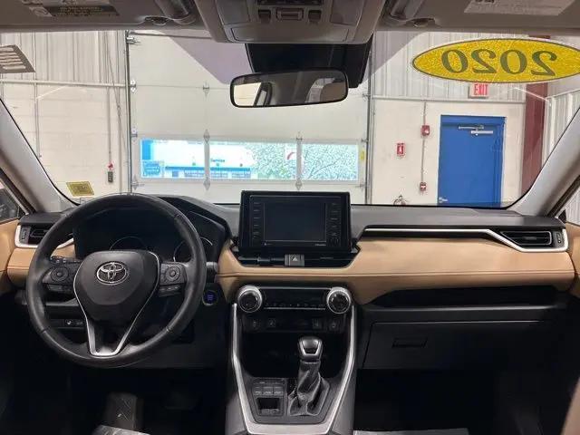 2020 Toyota RAV4 XLE