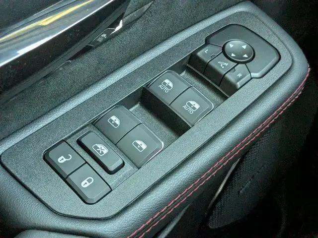 2026 Ram 1500 RHO Crew Cab 4x4 57 Box
