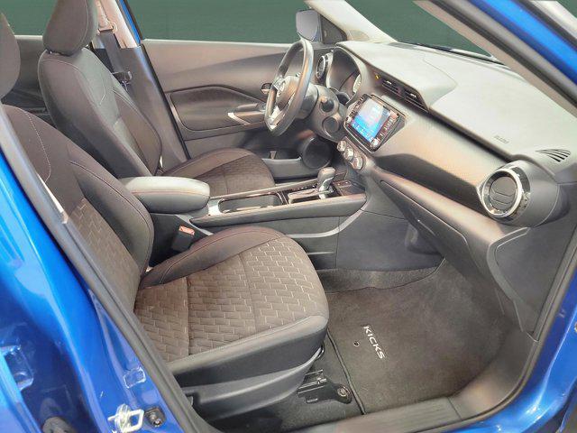 2023 Nissan Kicks SV Xtronic CVT