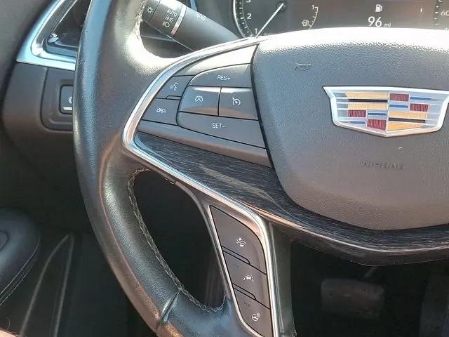 2022 Cadillac XT5 AWD Premium Luxury