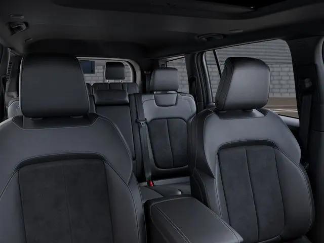 2026 Jeep Grand Cherokee L Altitude 4x2