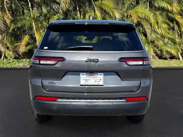 2026 Jeep Grand Cherokee L Altitude 4x2