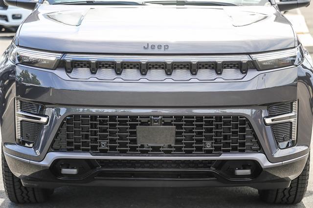 2026 Jeep Grand Wagoneer Upland 4x4