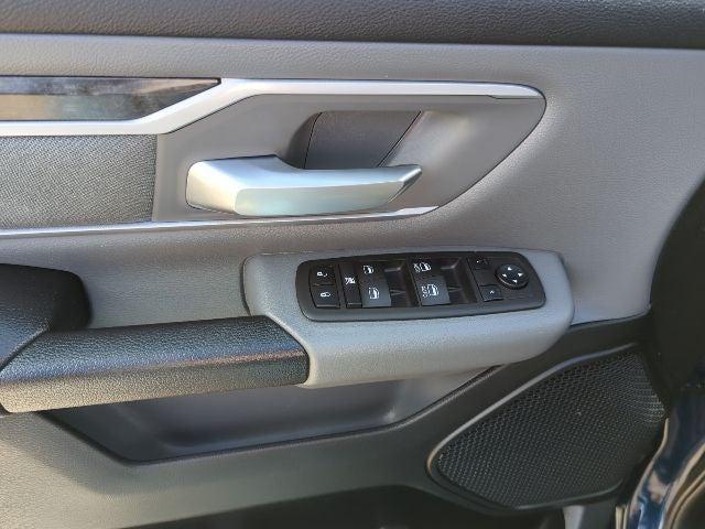 2023 Ram 1500 Big Horn Crew Cab 4x4 5'7" Box
