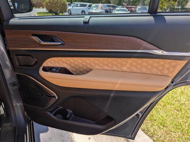 2025 Jeep Grand Cherokee L Summit 4x4