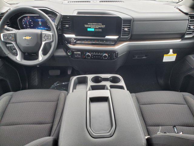 2026 Chevrolet Silverado 1500 4WD Crew Cab Short Bed LT with 2FL