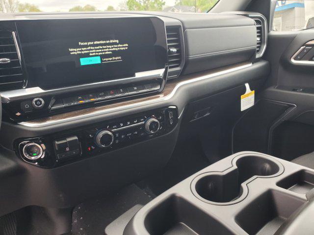 2026 Chevrolet Silverado 1500 4WD Crew Cab Short Bed LT with 2FL