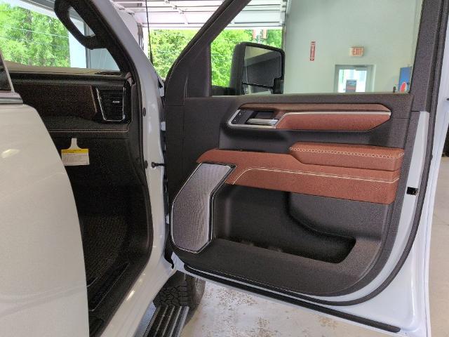2026 GMC Sierra 2500HD Crew Cab, Standard Bed, Denali Ultimate, 4WD