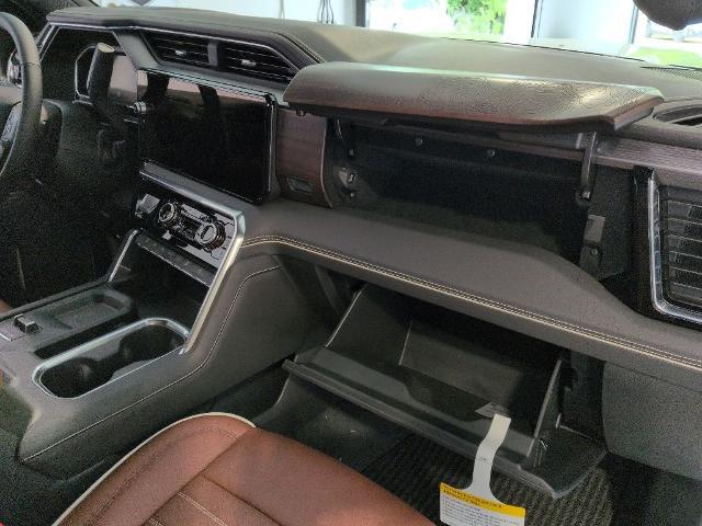 2026 GMC Sierra 2500HD Crew Cab, Standard Bed, Denali Ultimate, 4WD