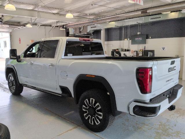 2026 GMC Sierra 2500HD Crew Cab, Standard Bed, Denali Ultimate, 4WD