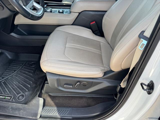 2023 Ford Expedition Limited MAX