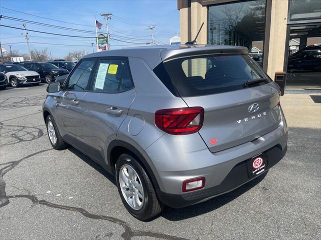 2023 Hyundai Venue SE