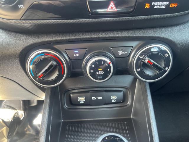 2023 Hyundai Venue SE