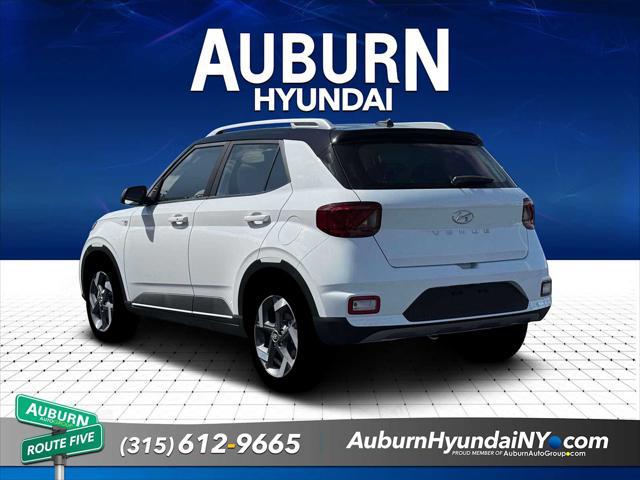 2026 Hyundai Venue SEL w/Two-Tone Roof