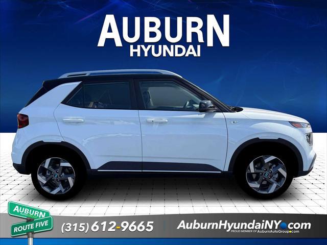 2026 Hyundai Venue SEL w/Two-Tone Roof