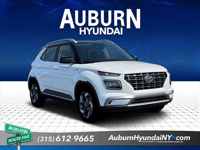 2026 Hyundai Venue SEL w/Two-Tone Roof